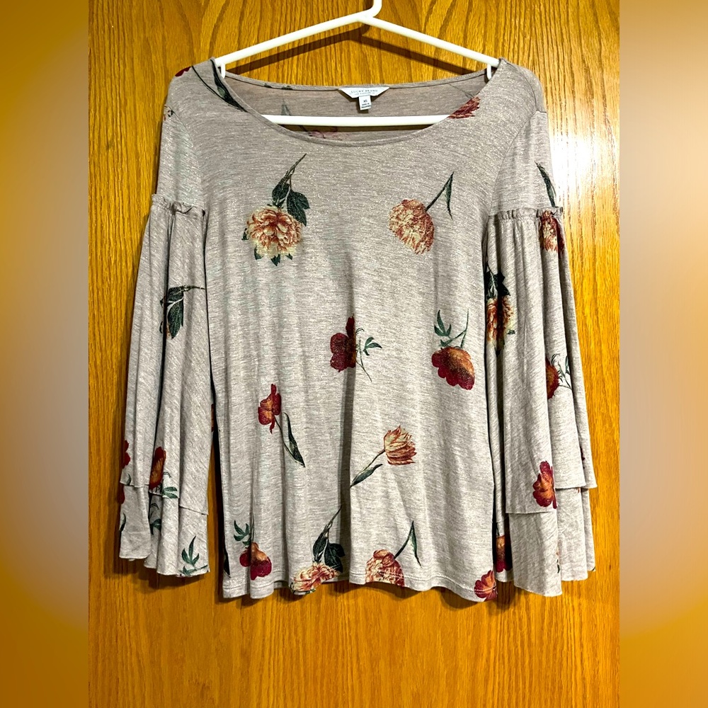 Lucky brand floral shimmery top